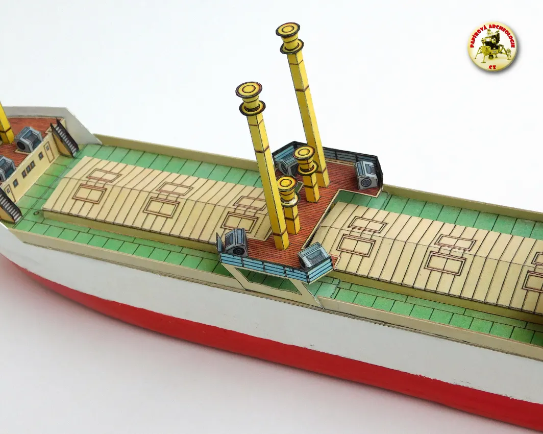 Papierový model Námorná obchodná loď Racek